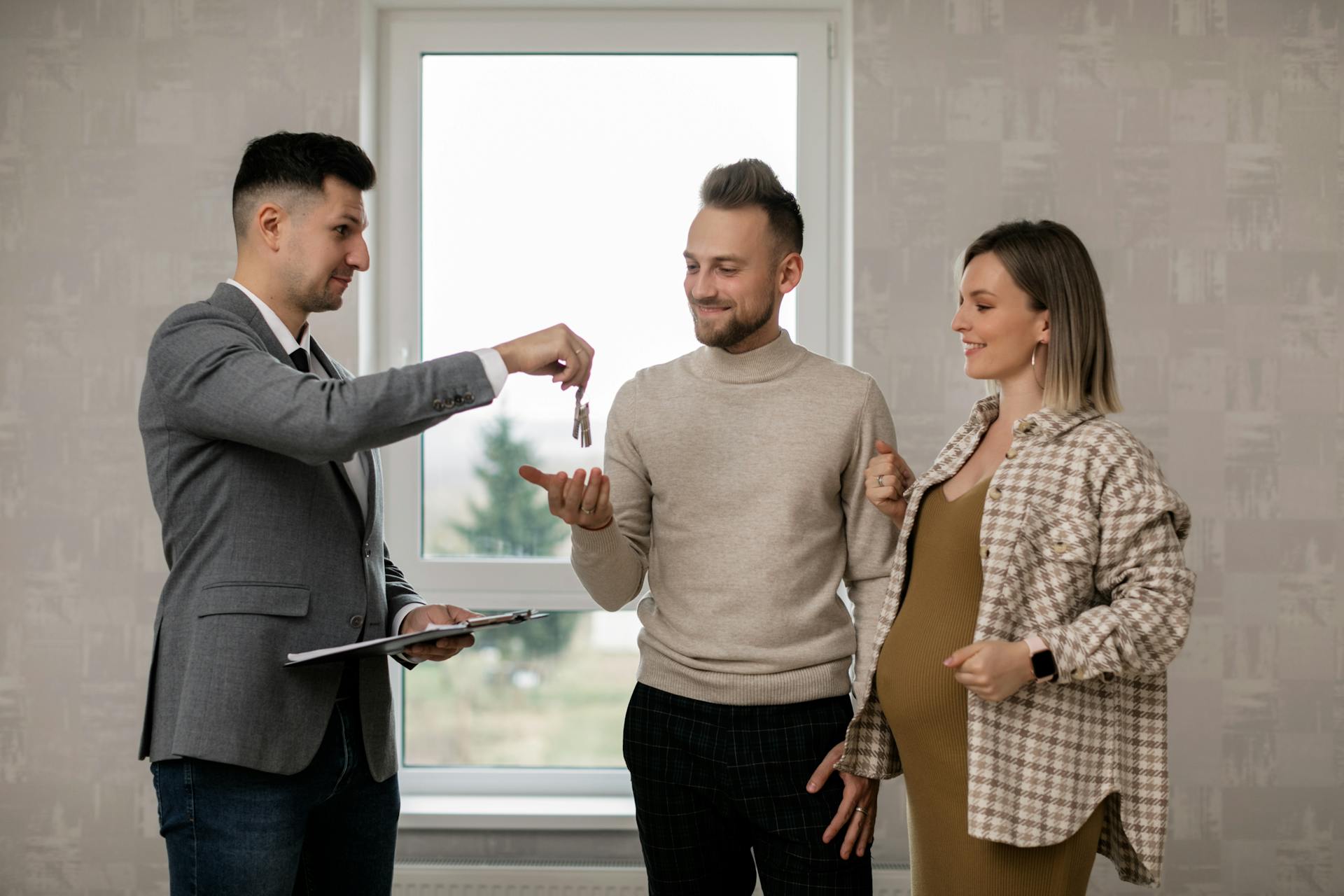 Post-Move Essentials: Tasks to Tackle After Settling into Your New Home